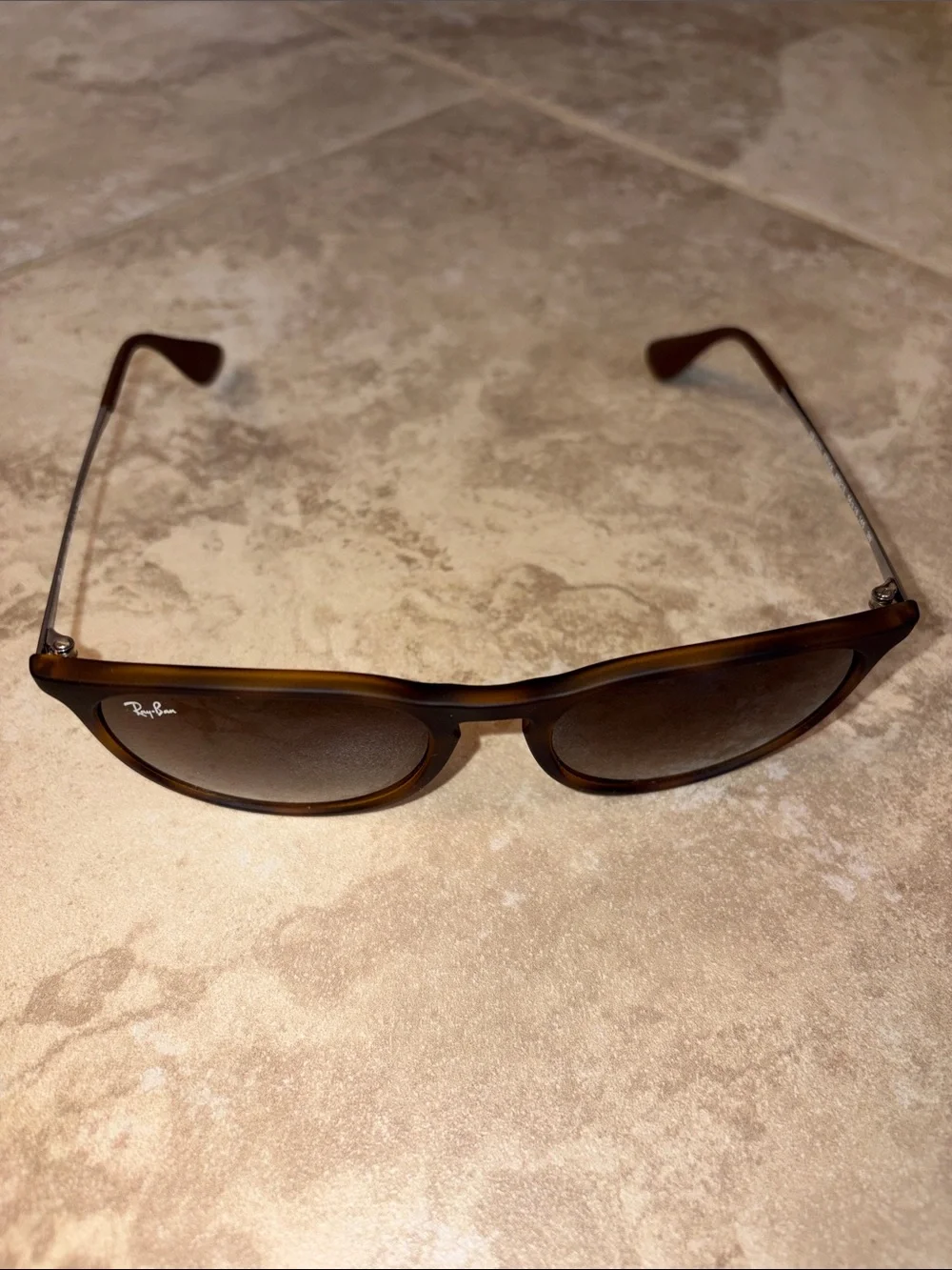 Ray-Ban Brown Gradient Round-Edge Sunglasses
